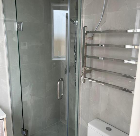 پانسیون Private Ensuite For Singles Or Couples