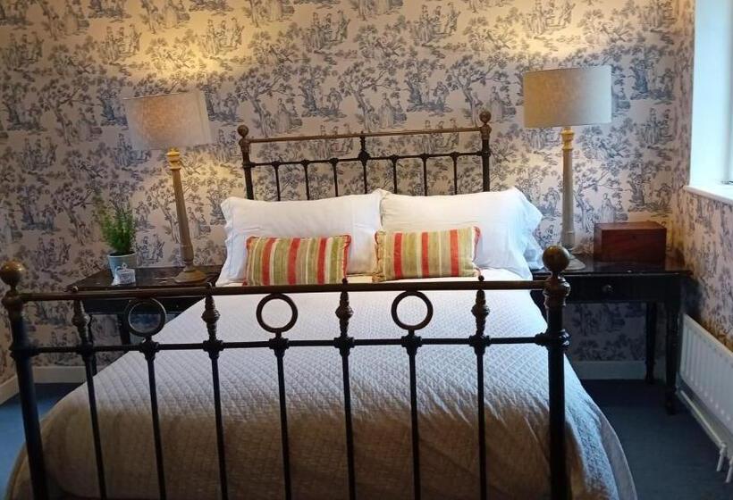Bed and Breakfast Gardeners Cottage