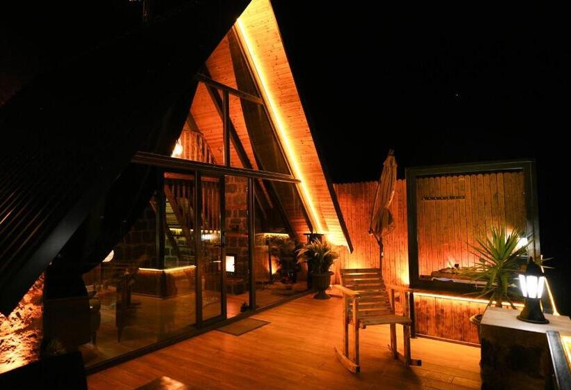 住宿加早餐  Hayalsuitbungalovv