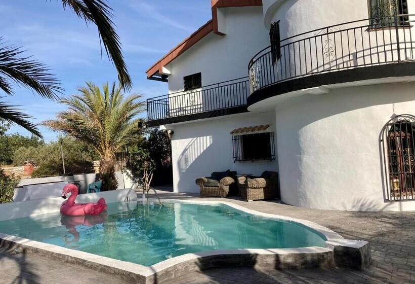 Bed and Breakfast Villa Torre Macastre, Valencia