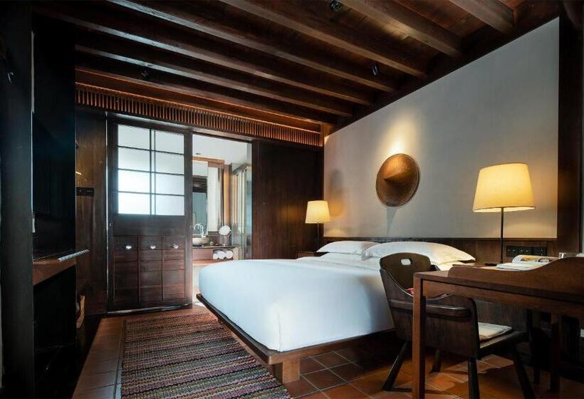 هتل Lijiang Ancient City Anyu