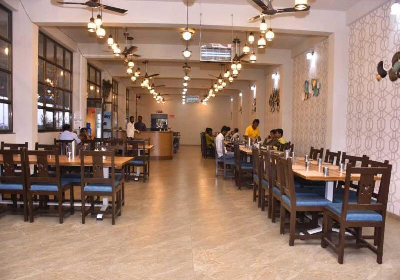 فندق Mahalaxmi Executive