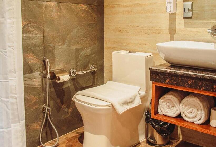 酒店 The Manor House Rajpur Road