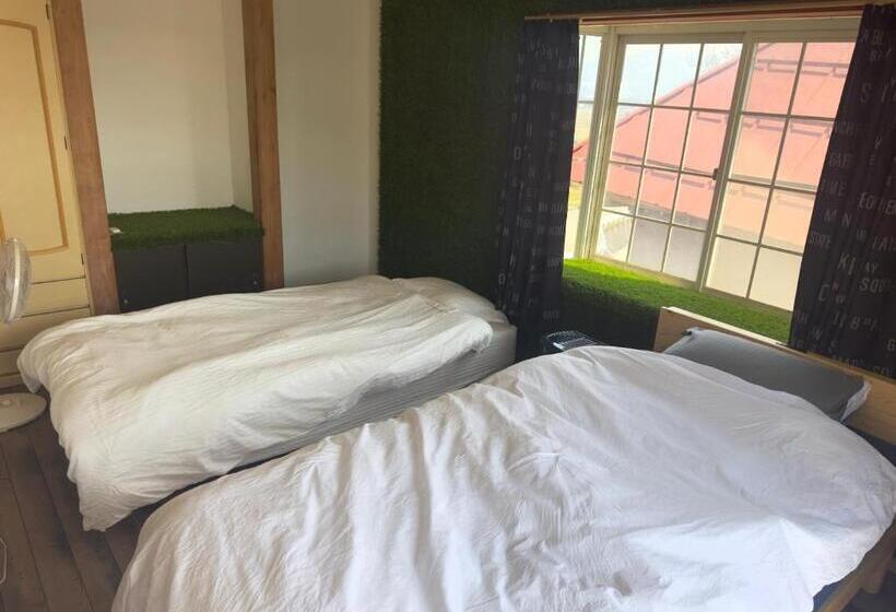 Pension (Hôtel basse catégorie) ゲストハウスみどり