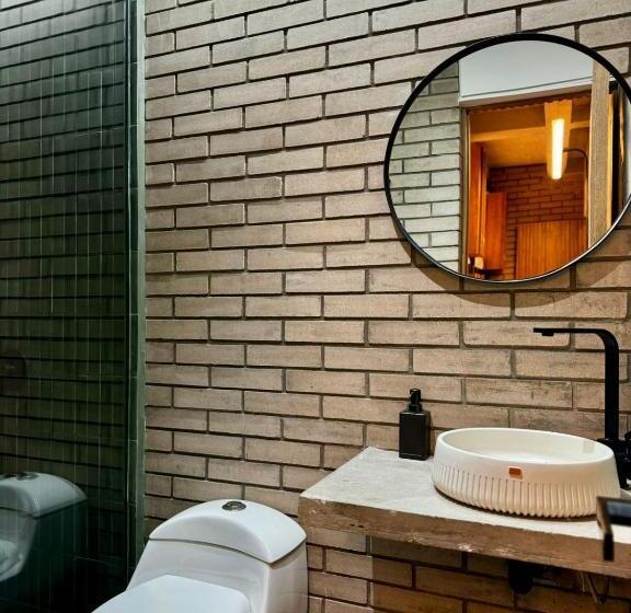 پانسیون Bindi