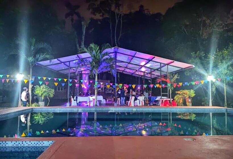 پانسیون Cabañas Horeb