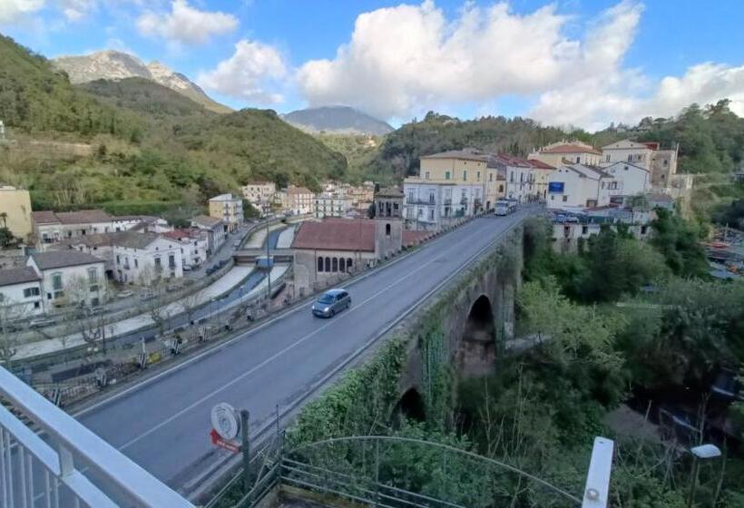 פנסיון Maya Guest House