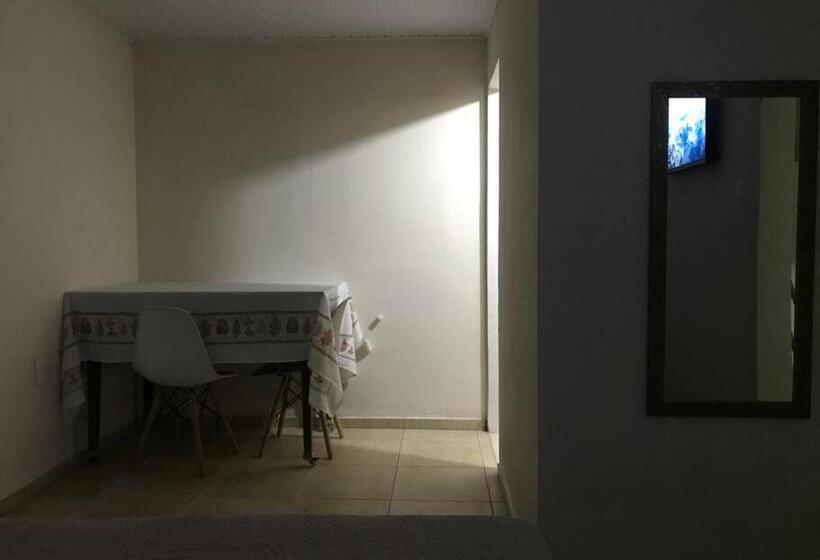 ペンション Microcasa Completa No Centro