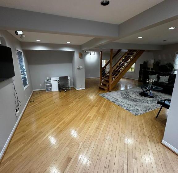 膳宿费 Presidential Suite At Woodstock Villa For 3 5 Members P4c