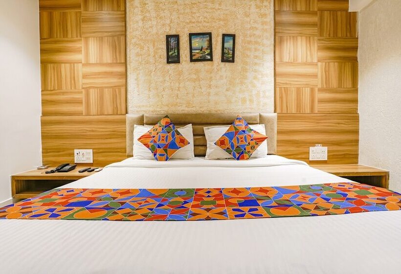 Fabhotel Kingsway