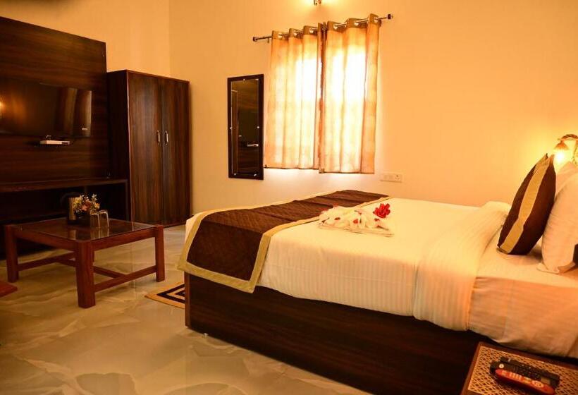 فندق Aijasvan Resort