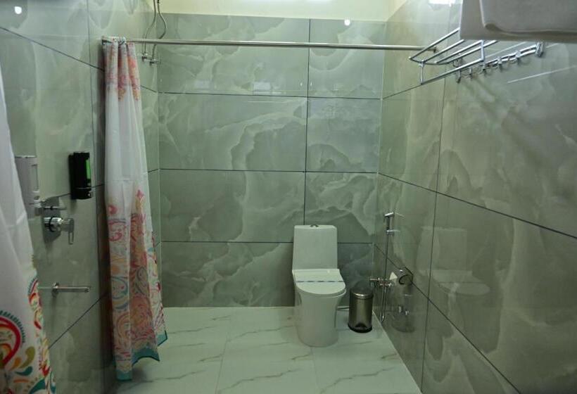 فندق Aijasvan Resort