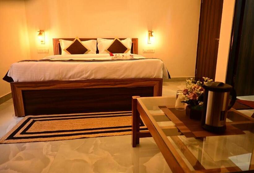 فندق Aijasvan Resort