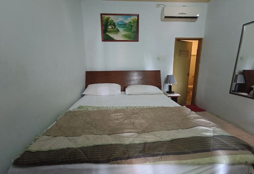 فندق Oyo 93826 Cprc Inn Serpong