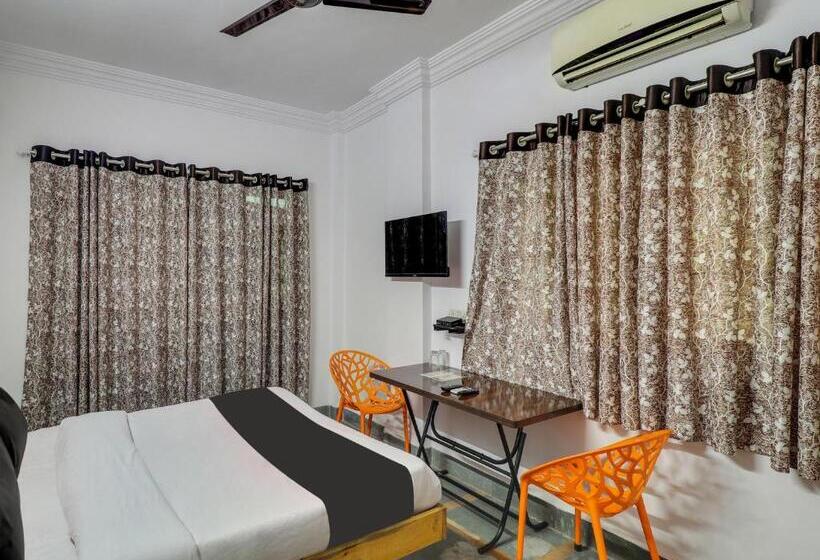 בית מלון כפרי Oyo Aai Bunglow