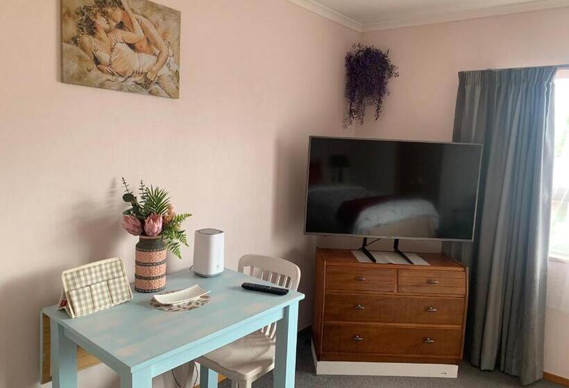 مبيت وإفطار Riverdale Cozy Nest