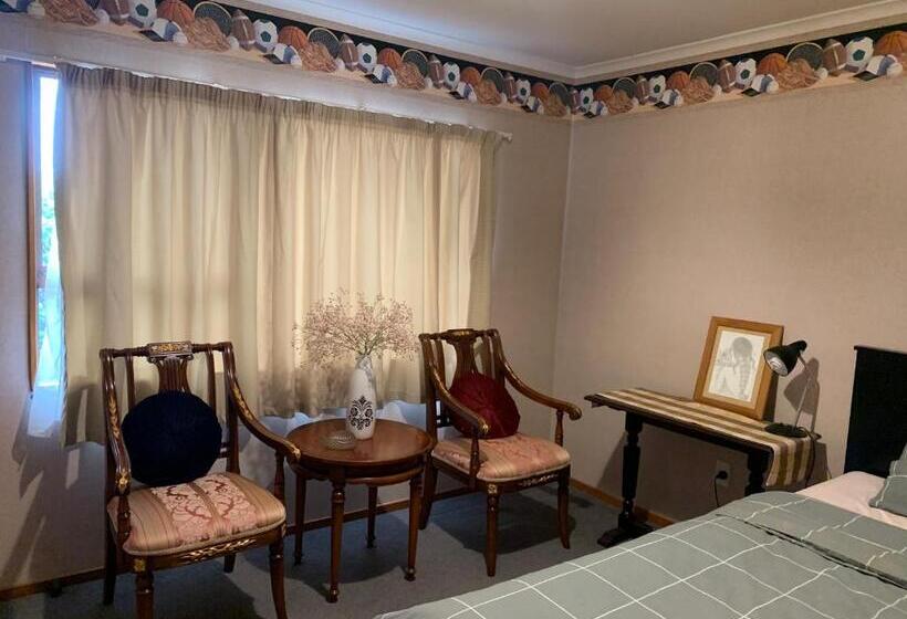 Bed and Breakfast King Single Bed For Single