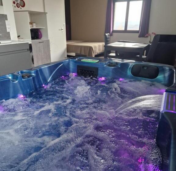 مبيت وإفطار Les Bulles Du Guiers