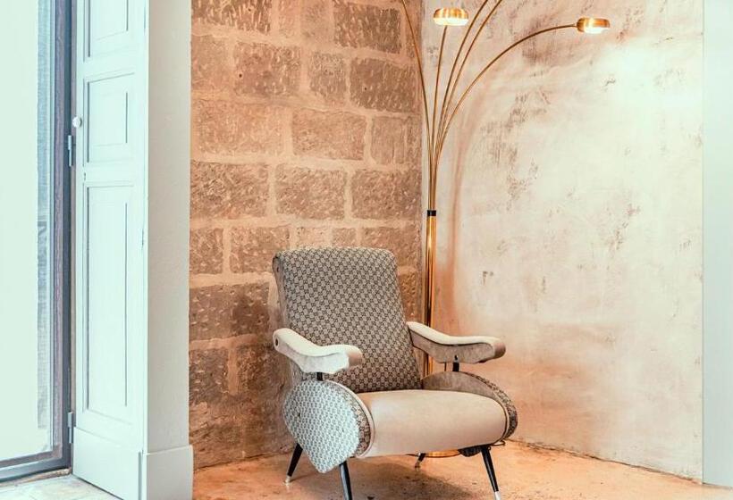 Bed and Breakfast Ricci Rooms   Terrace Deluxe Suite Con Idromassaggio, By Salentoaffitti