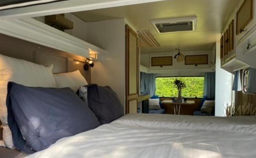 צימר Vintage Glamping Caravan Stadstuin Goedereede
