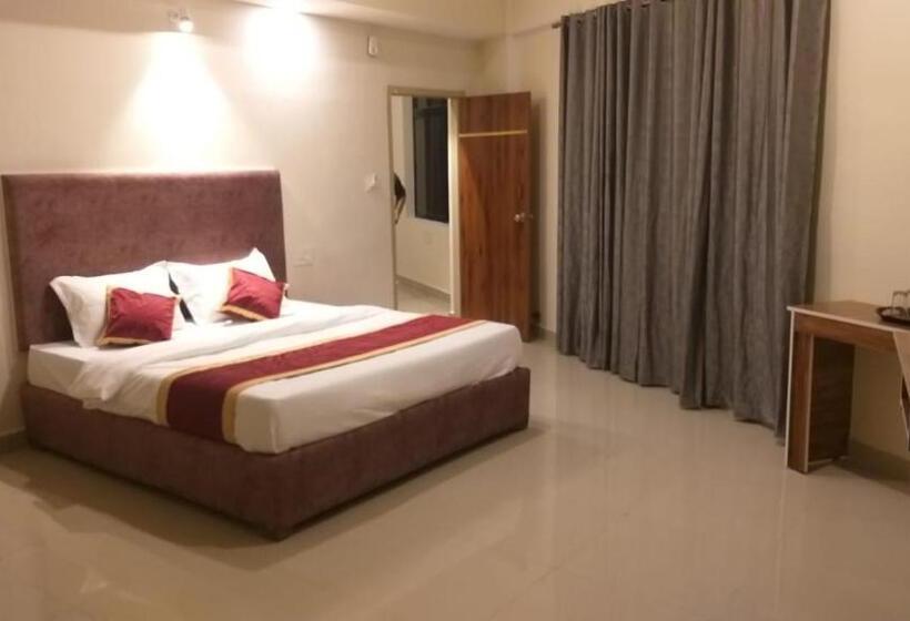 酒店 Capital Lodge