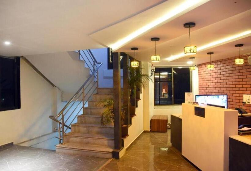 Отель Rajpath Inn