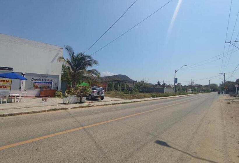 هتل Santa Veronica Inn