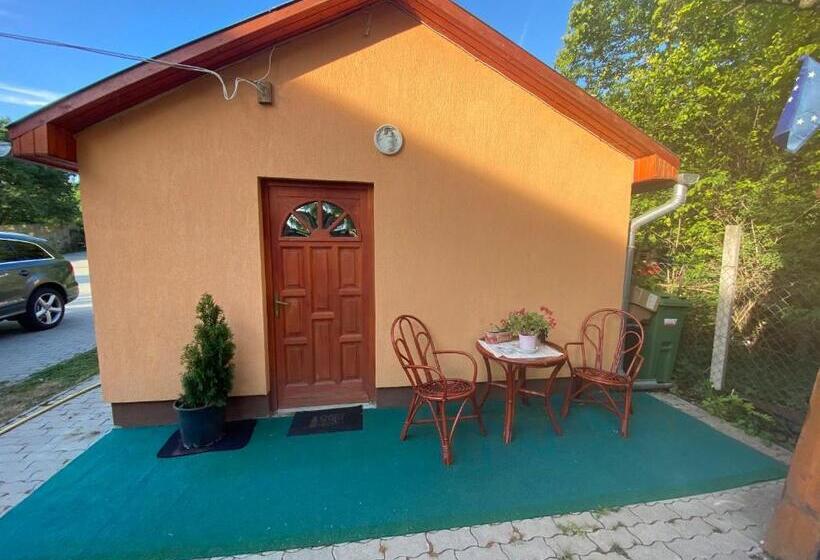 膳宿费 Babér Apartmanház Balatonakarattya