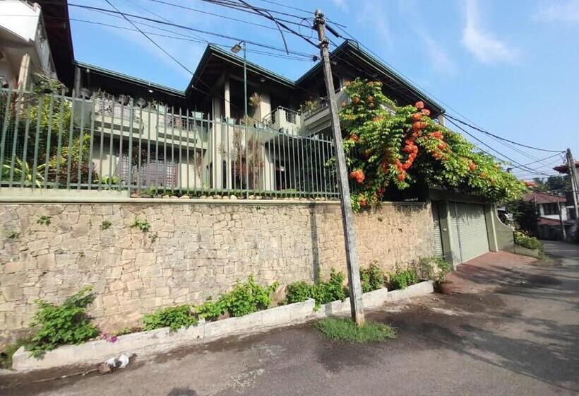펜션 Bellwood Residence