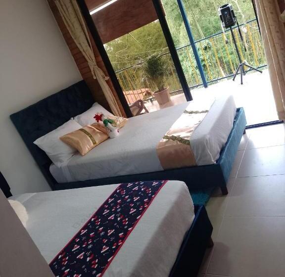 פנסיון Hostal Quebrada Verde