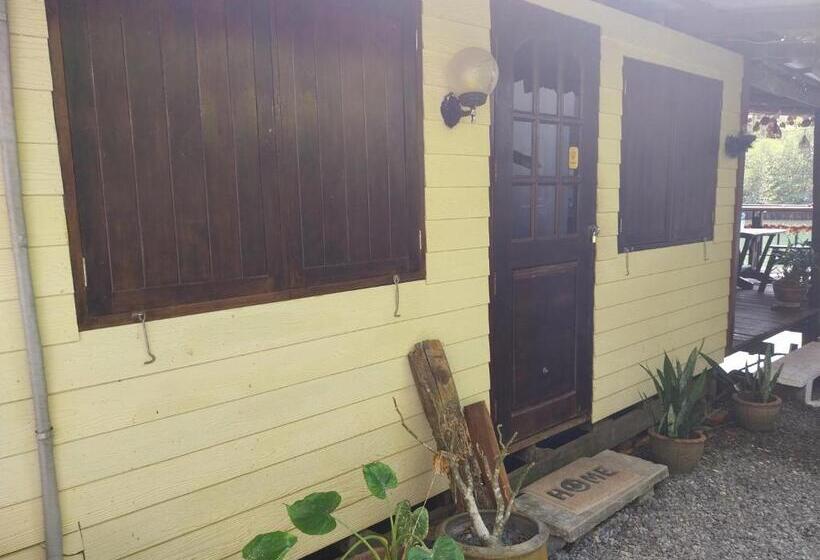 膳宿费 Jonnie S Riverside Resort