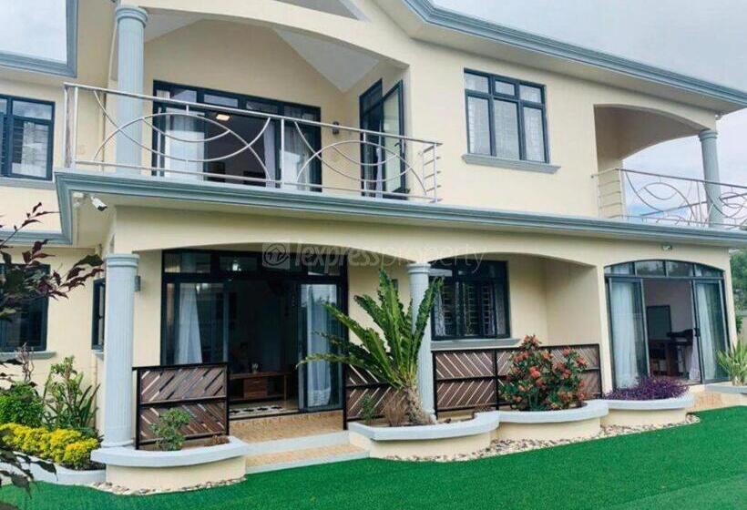پانسیون Kevin Behary Residence