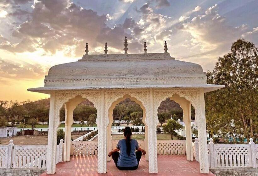 منتجع Rani Baagh