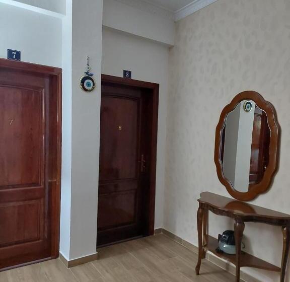 مبيت وإفطار Godard Apartments