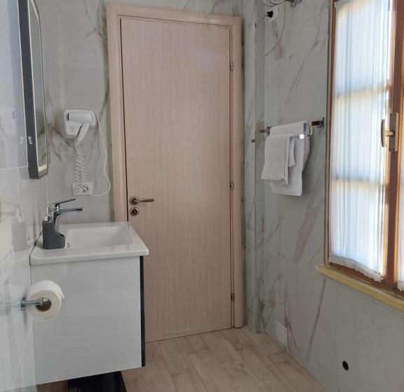 مبيت وإفطار Godard Apartments
