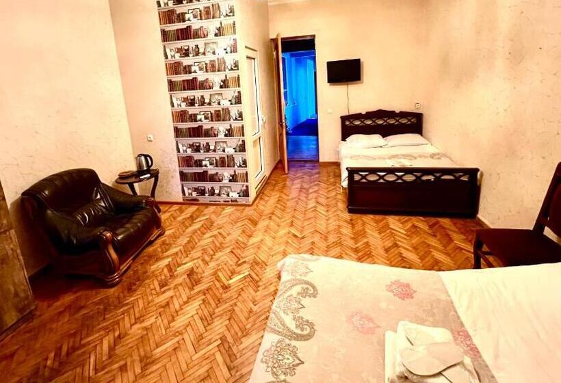 تختخواب و صبحانه Ok