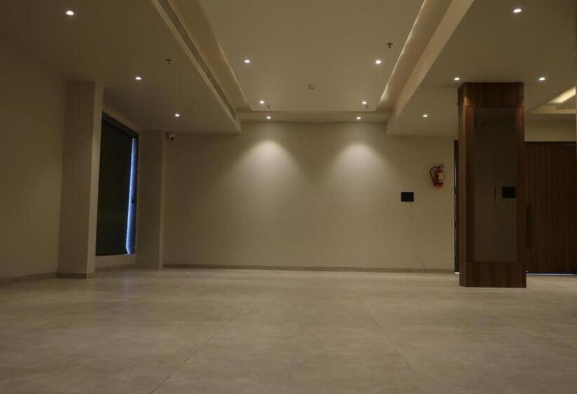 فندق Crown Park Luxury