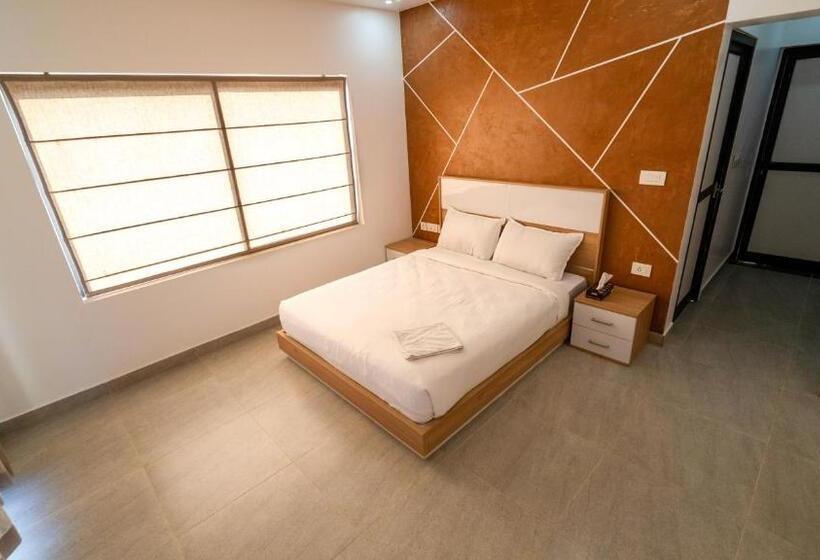 فندق Jungle Drive Resort Vayalada