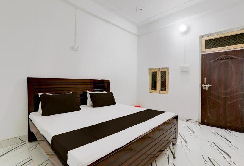 בית מלון כפרי Oyo Rd Palace