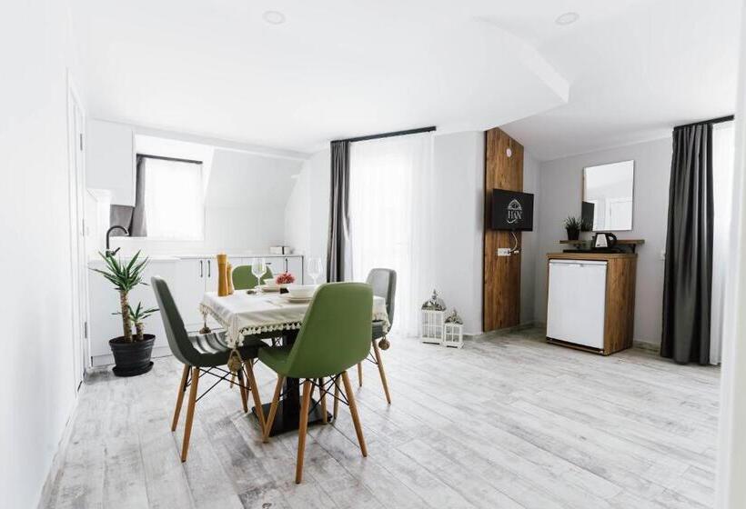 Lux Apart For 4 Guests
