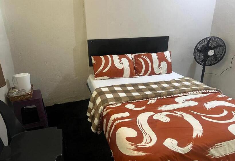 פנסיון Happy Time Guest Houses