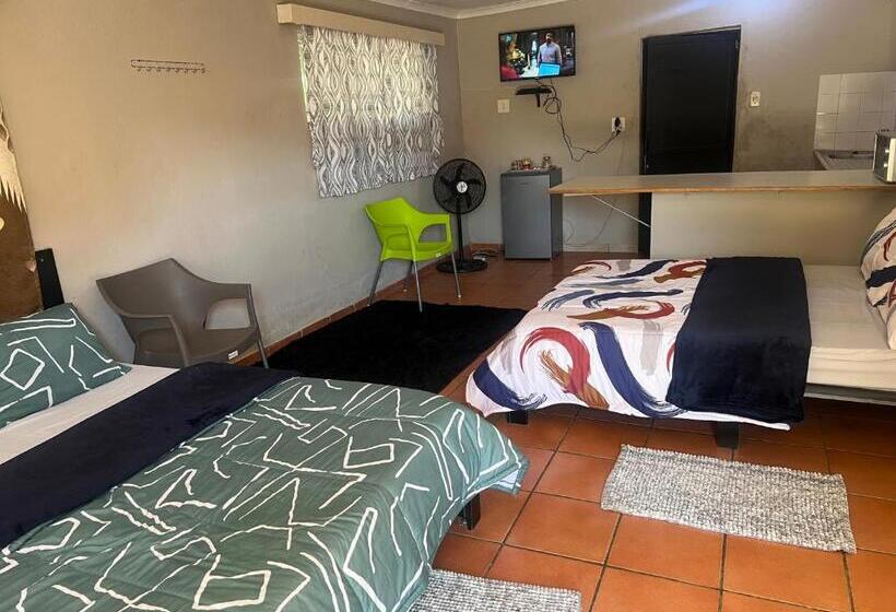 פנסיון Happy Time Guest Houses