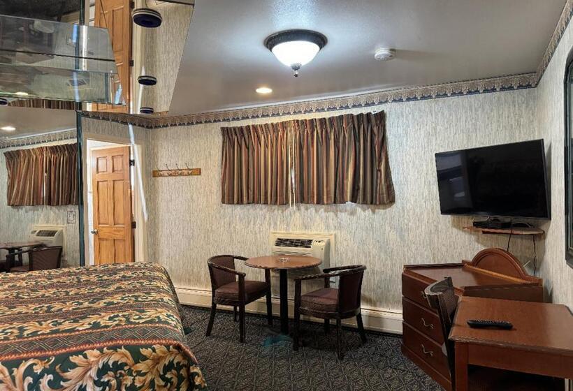Royal Motel