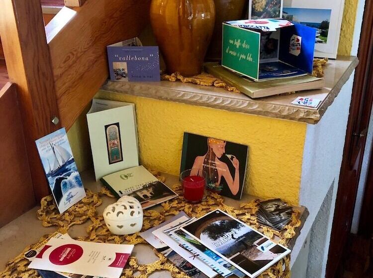 تختخواب و صبحانه Villa Gaia   Luxury Villa, Pool & Wellness Rooms