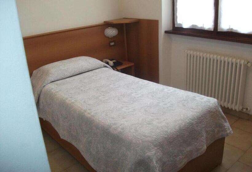 בית מלון כפרי Albergo Breglia