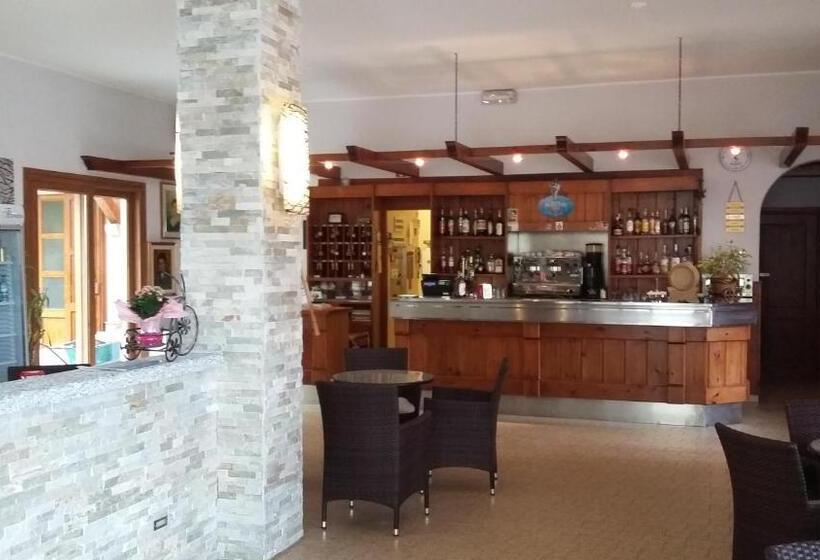 בית מלון כפרי Albergo Breglia