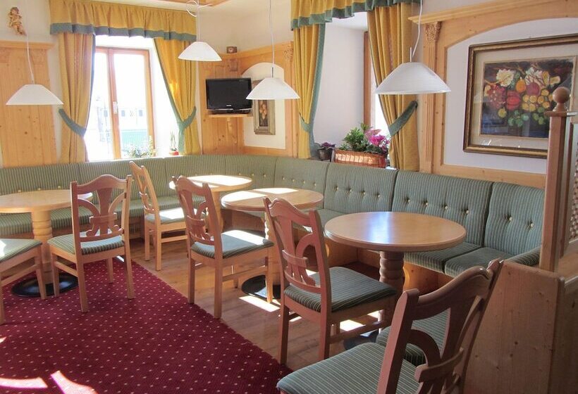 فندق Albergo Monteverde