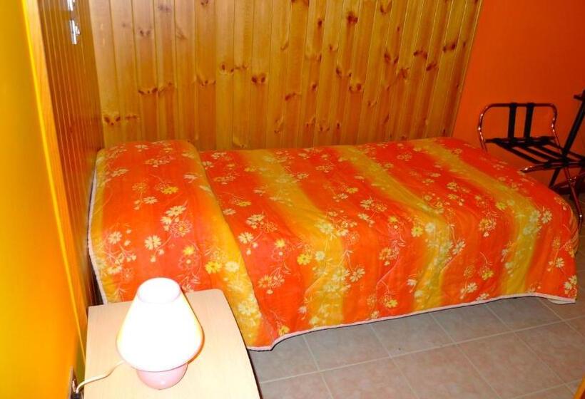בית מלון כפרי Albergo Simonati