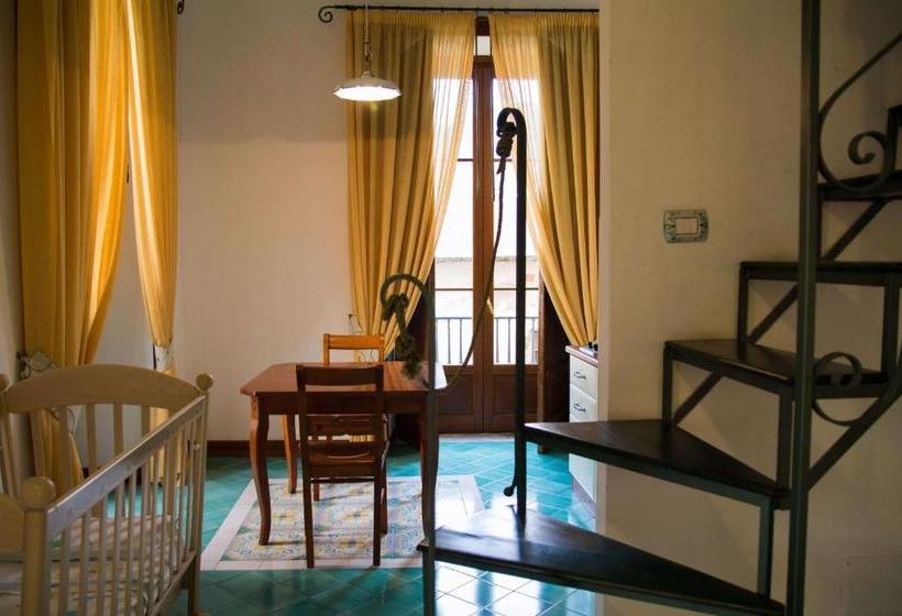 ホテル Del Sole Al Plebiscito