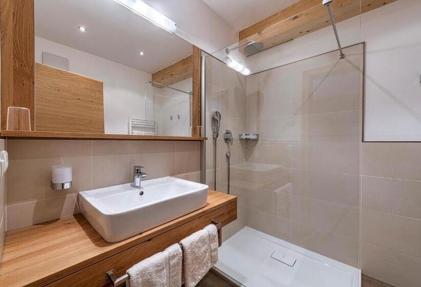 هتل Mountain Lodge Prennanger